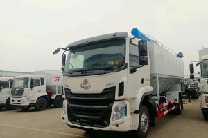 柳汽两轴28方散装饲料运输车
