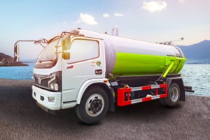 吸污车